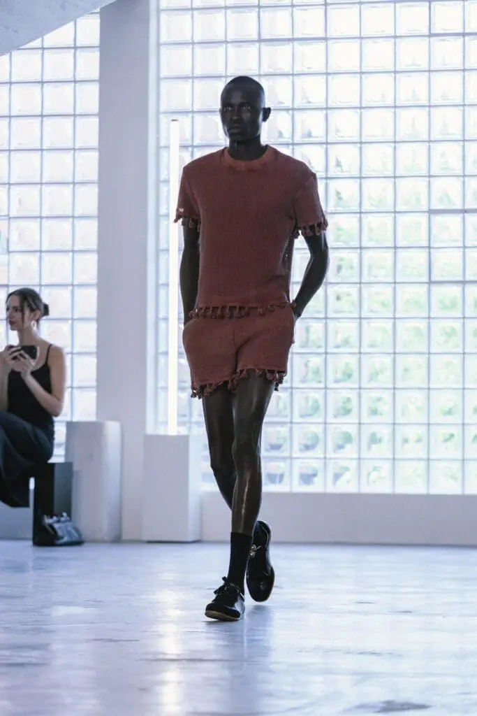 Oversized grey tailoring SS26 runway