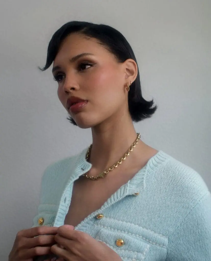 Nara Smith lifestyle portrait branding