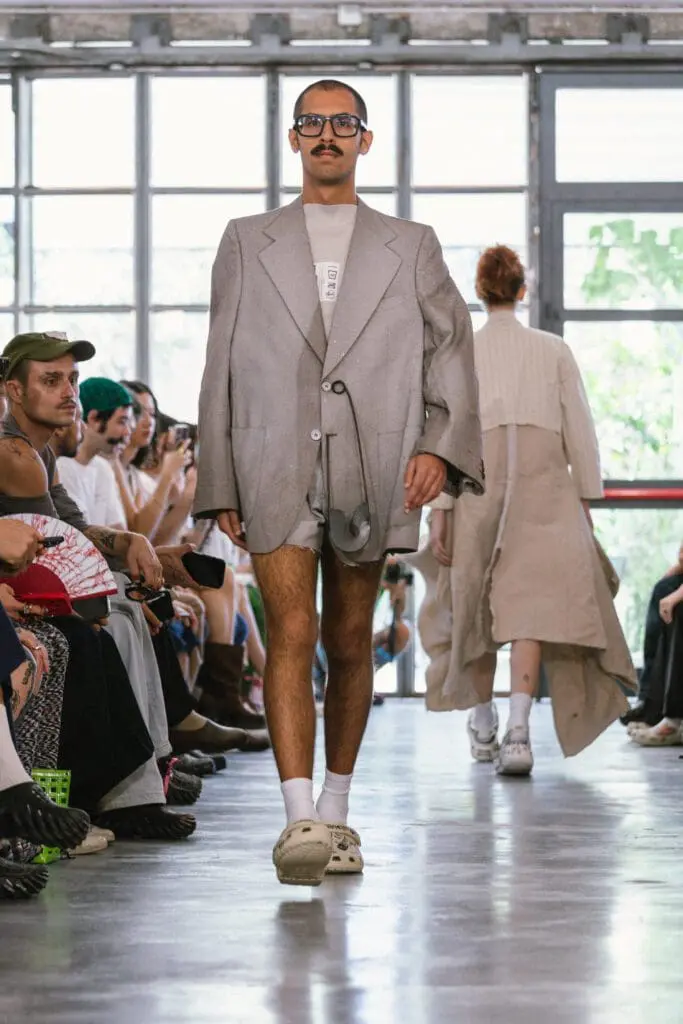 Simon Cracker SS26 runway look with punk minimalism at MFW