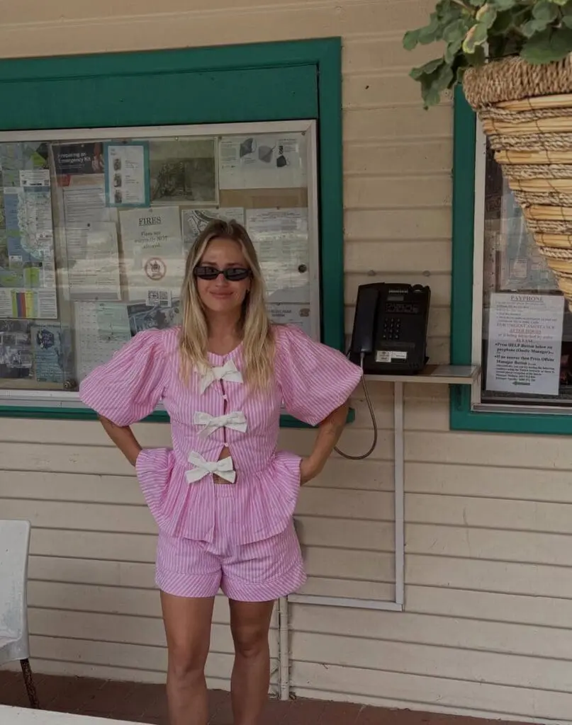 Coquettecore ballet-inspired layered fashion