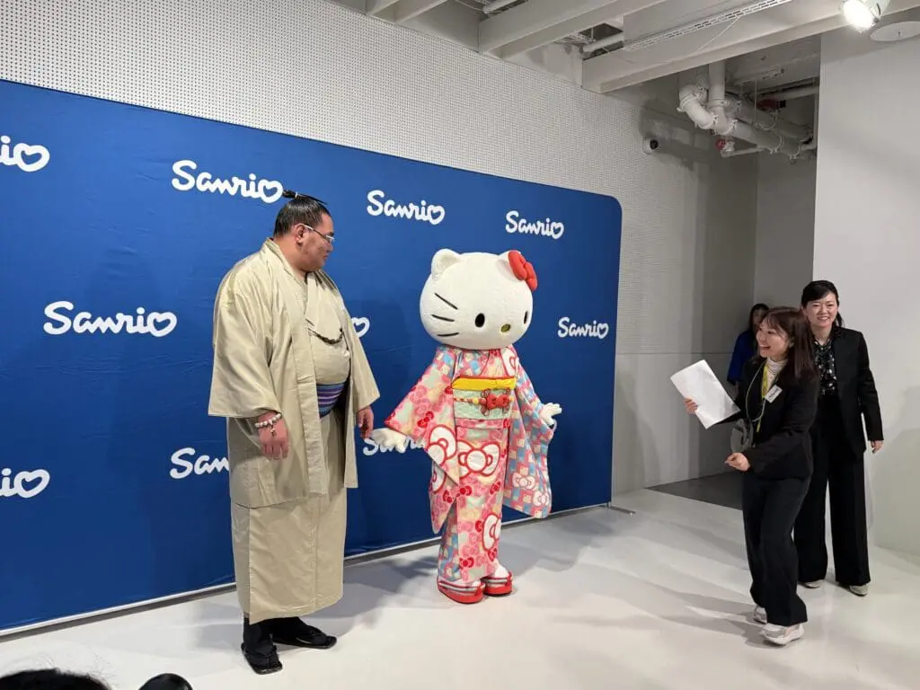 Hello Kitty meets sumo champion at Sanrio press event in Tokyo
