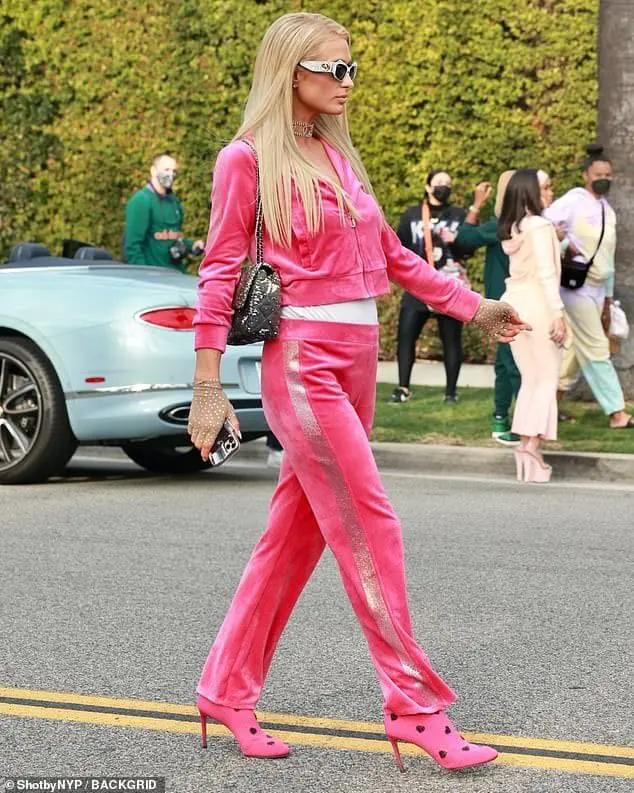 Paris Hilton pink Juicy Couture tracksuit look