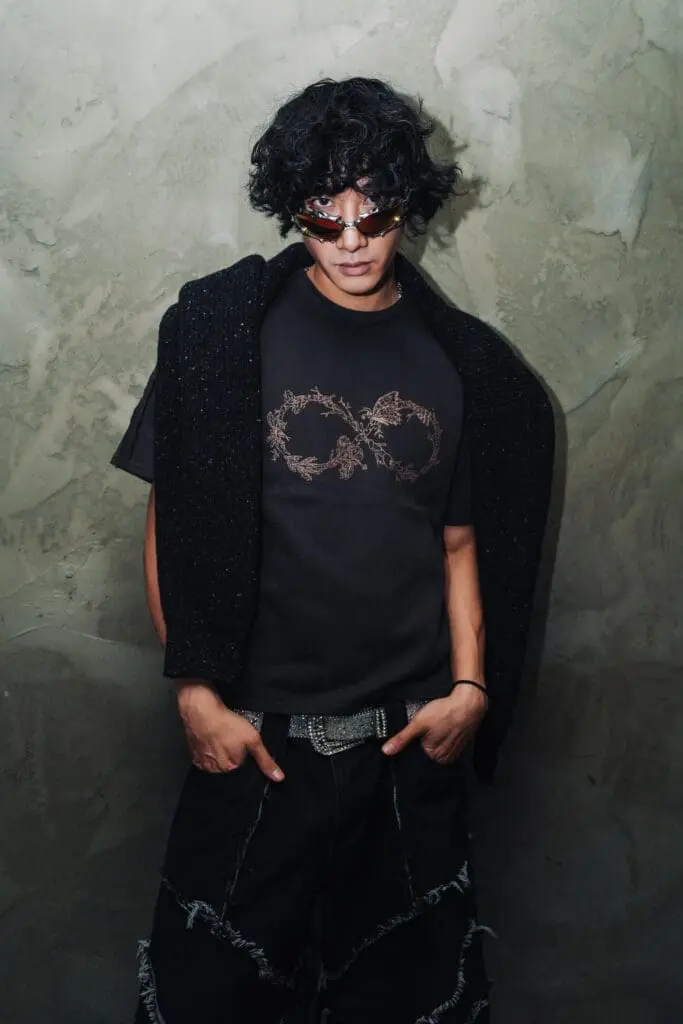 Streetwear portrait with sunglasses and graphic tee